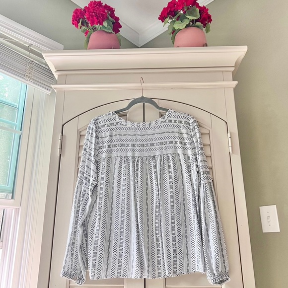 Chelsea & Theodore Medium Rayon Tribal Boho Print Cottagecore Blouse - Picture 7 of 12